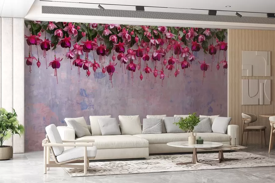 wall murals Велики цветови фуксије виси одозго на позадини ретро зида са имитацијом огреботина w02132