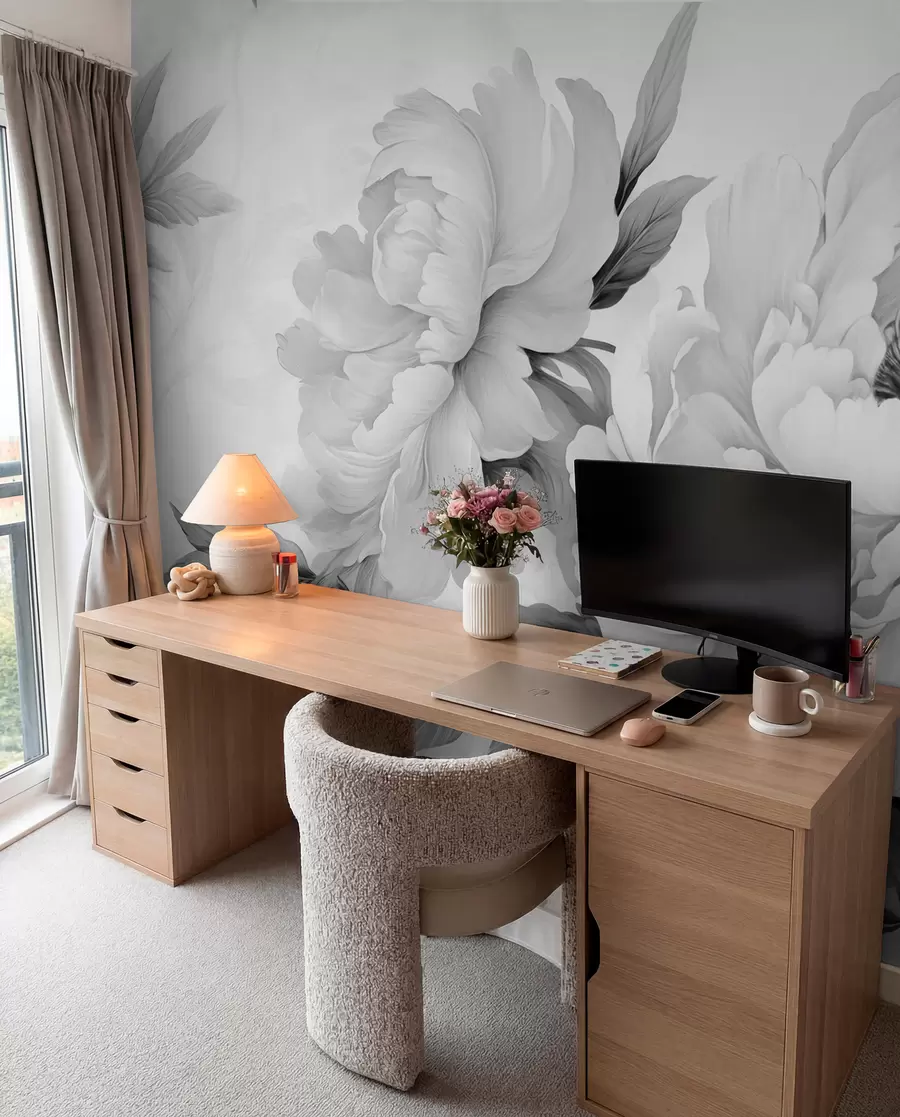 wall murals Луксузни божури у нијансама сиве, са деликатним детаљима латица и листова, стварају елегантну и спокојну атмосферу w02856
