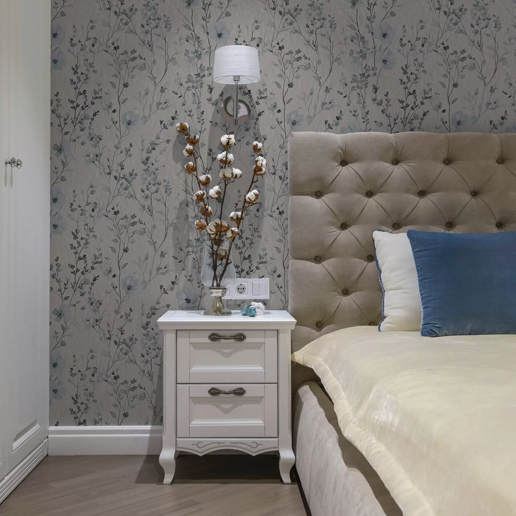 wall murals Плава и сива акварелна флористика на неутралној позадини a00198