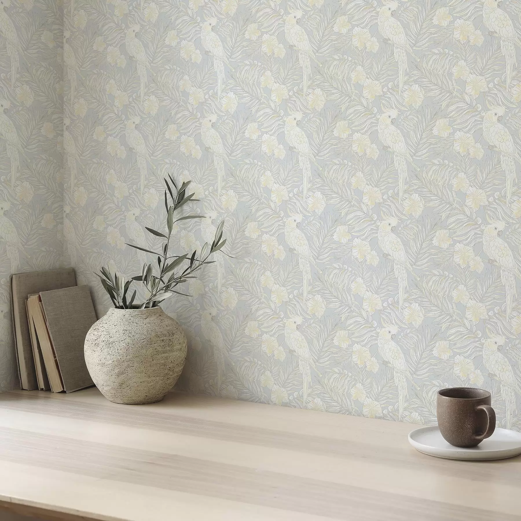 wall murals Лагани тропски принт са какадуима и цвећем на плавој позадини a00203