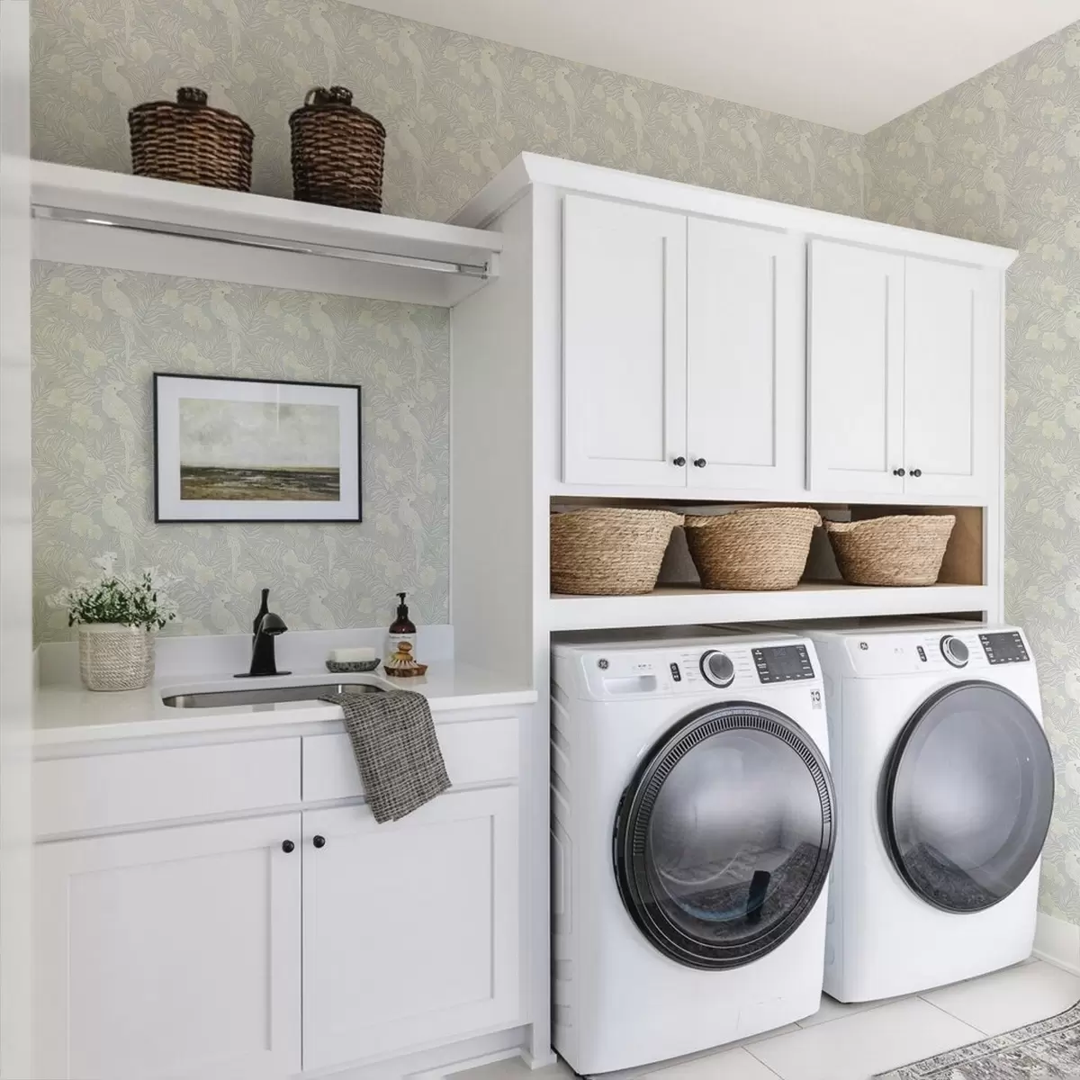 Позадина Лагани тропски принт са какадуима и цвећем на плавој позадини a00203