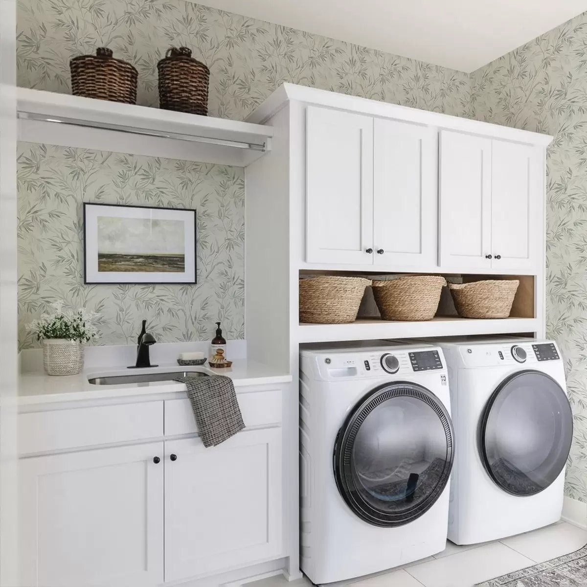 Позадина Акварелно лишће у хладним нијансама, минималистички дизајн a00225