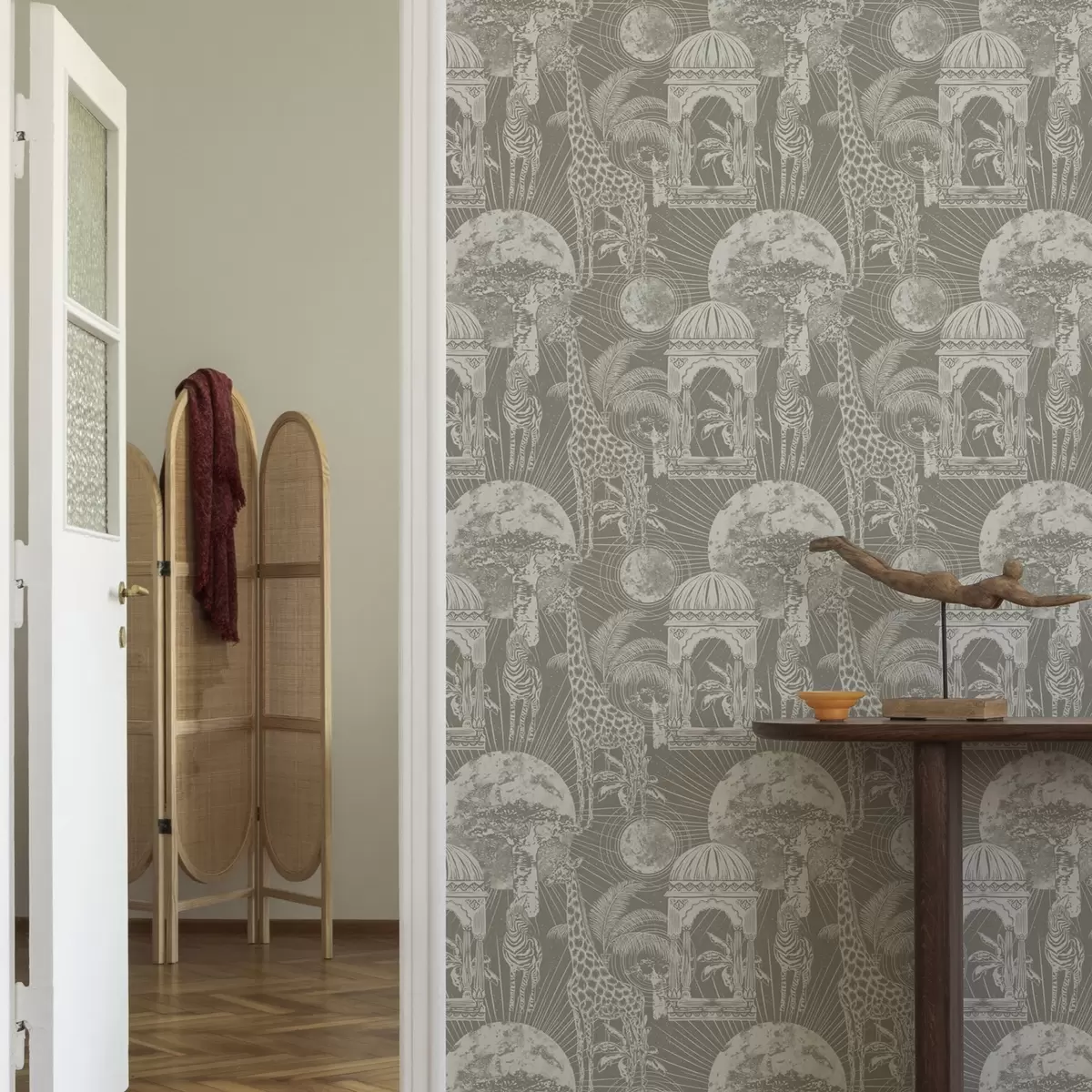 Позадина Жирафа и зебра на позадини архитектуре и тропског дрвећа a00276