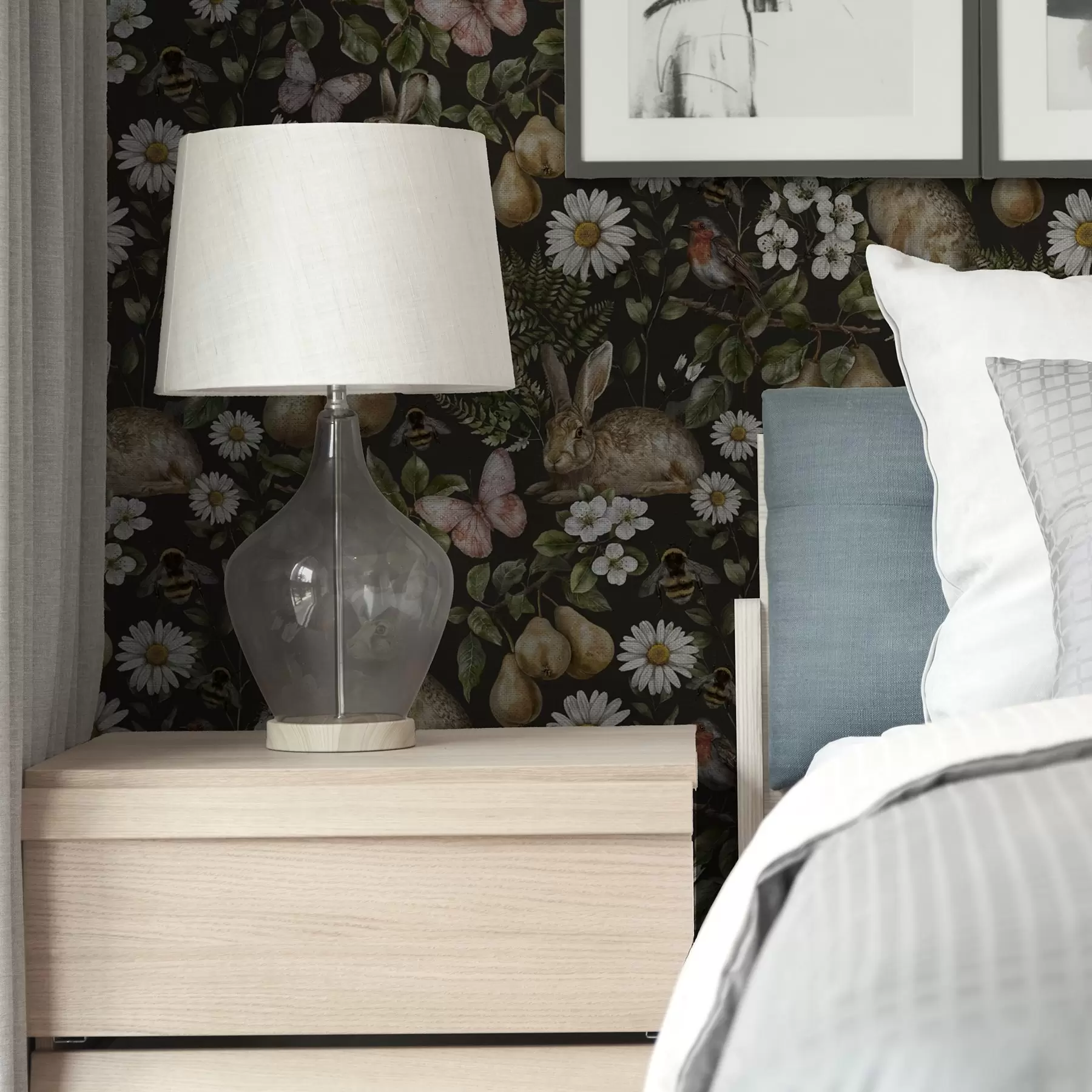 wall murals Реалистични зечеви, крушке, цвеће и инсекти на тамној позадини a00401