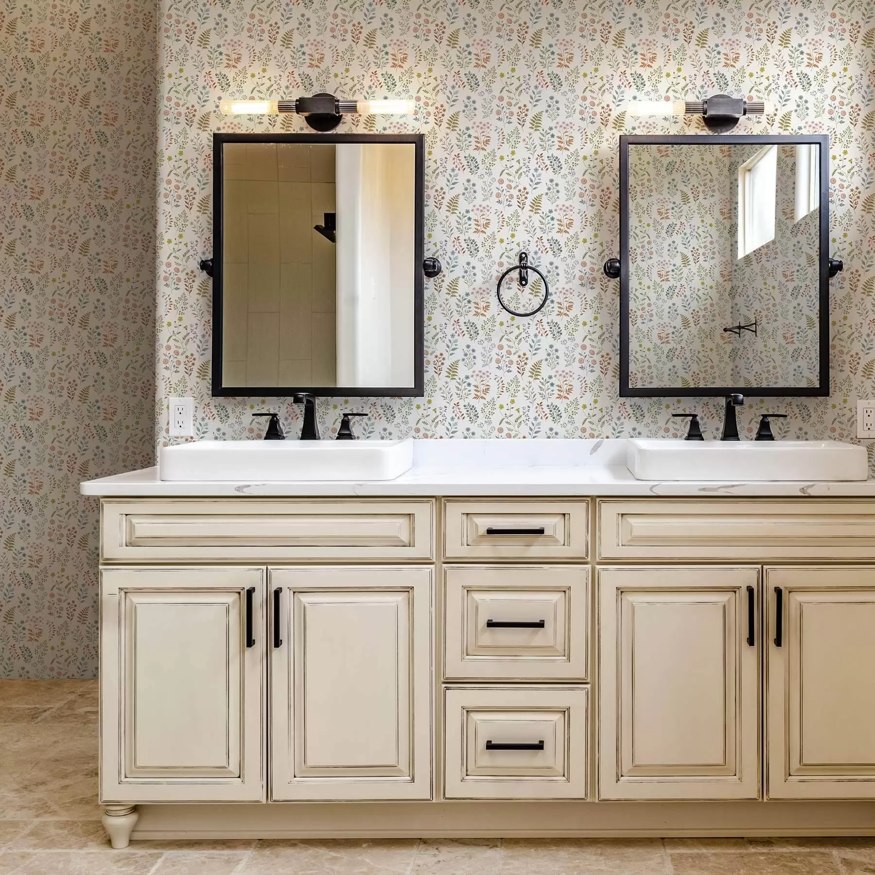 wall murals Шарене биљке на белој карираној позадини a00413