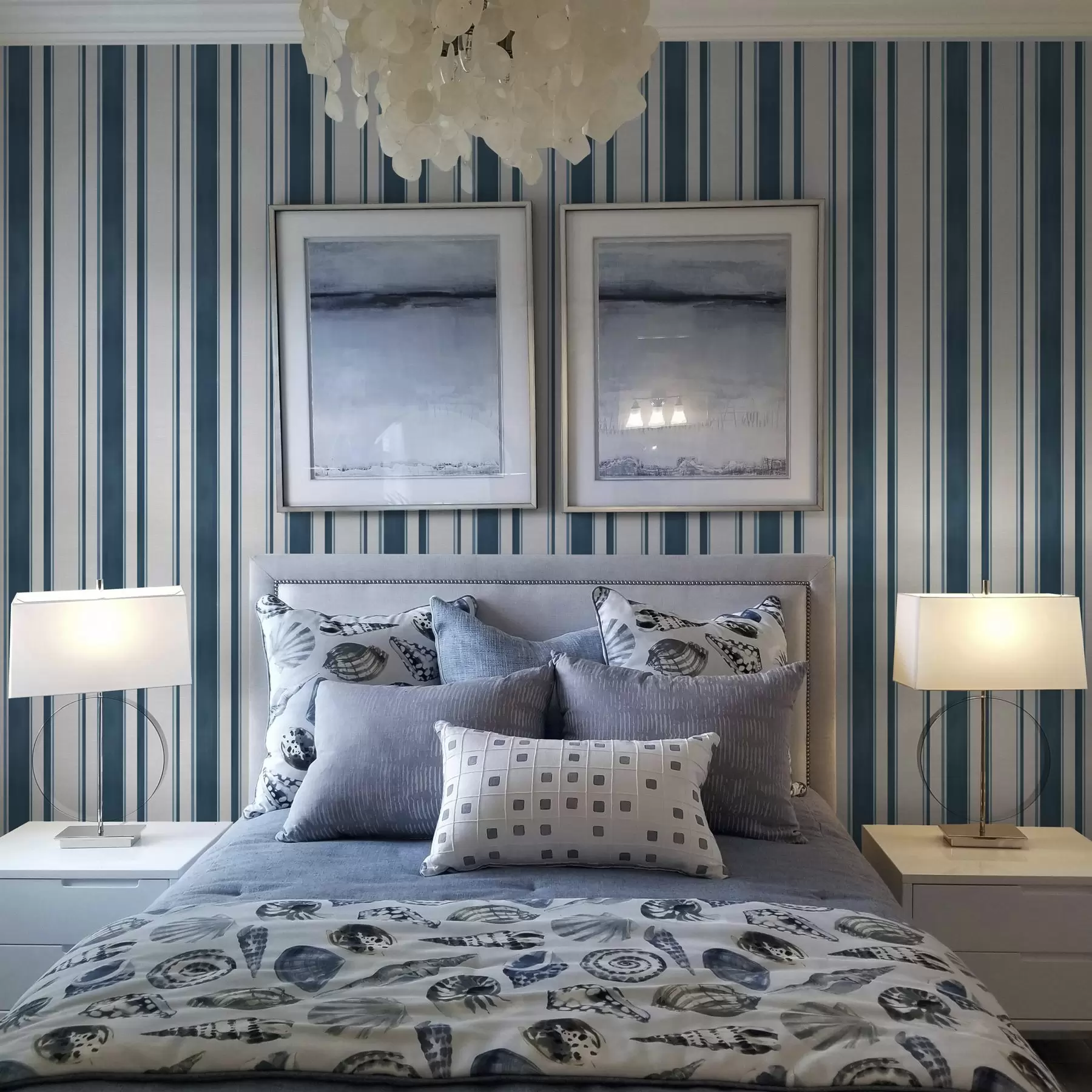 wall murals Комбинација тиркизних пруга на белој позадини са ритмом a00527