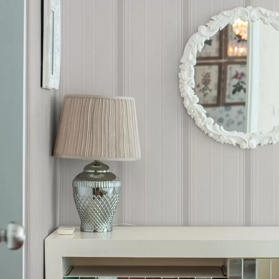 wall murals Беж позадина са танким и средњим сиво-белим пругама a00559