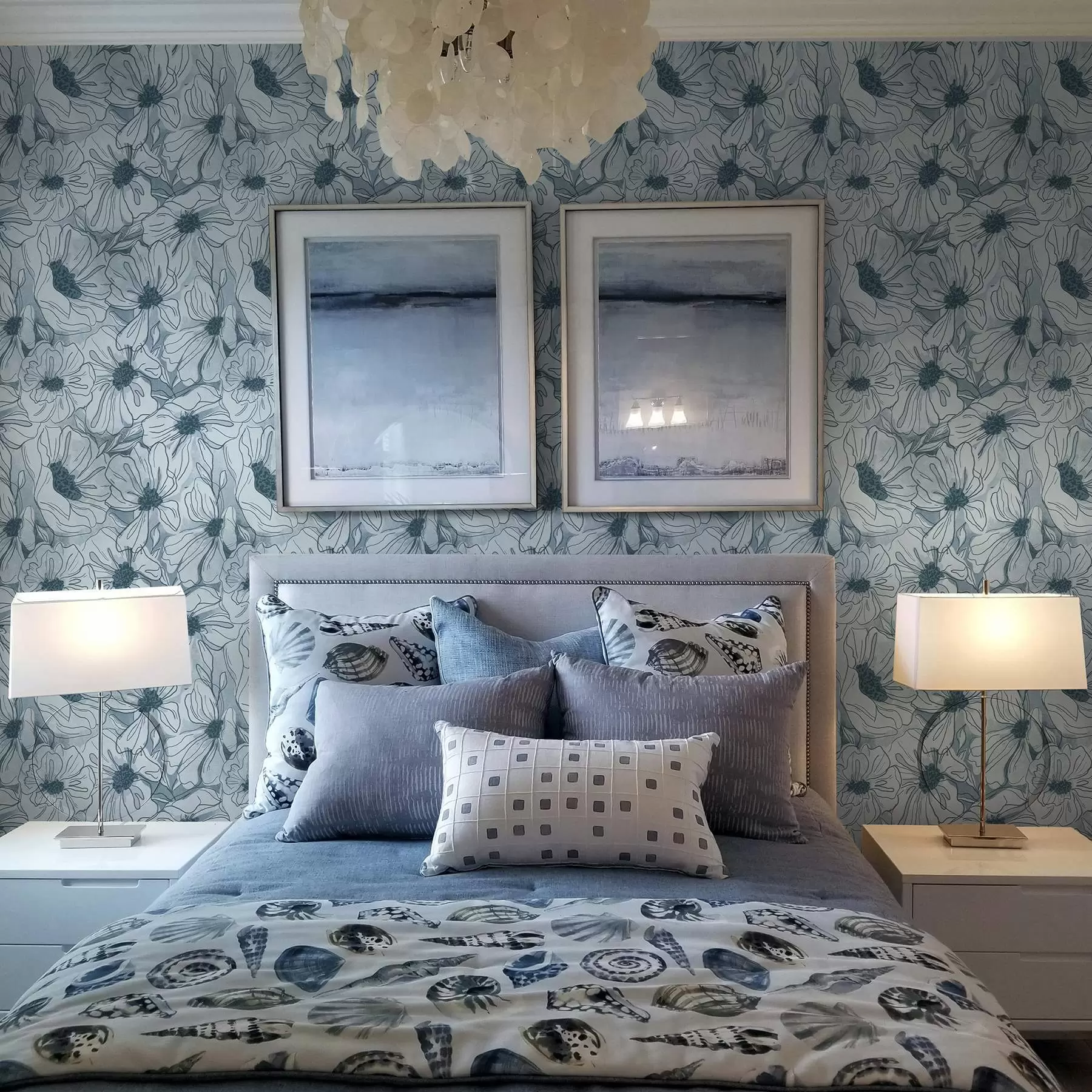 wall murals Линеарно цвеће у хладној сиво-плавој палети a00636v2