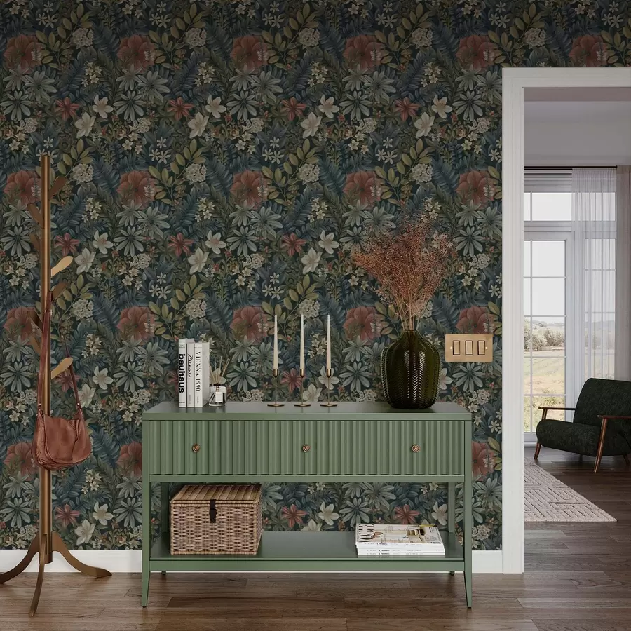 wall murals Тамна позадина са густим цвећем и лишћем у топлим тоновима a00678