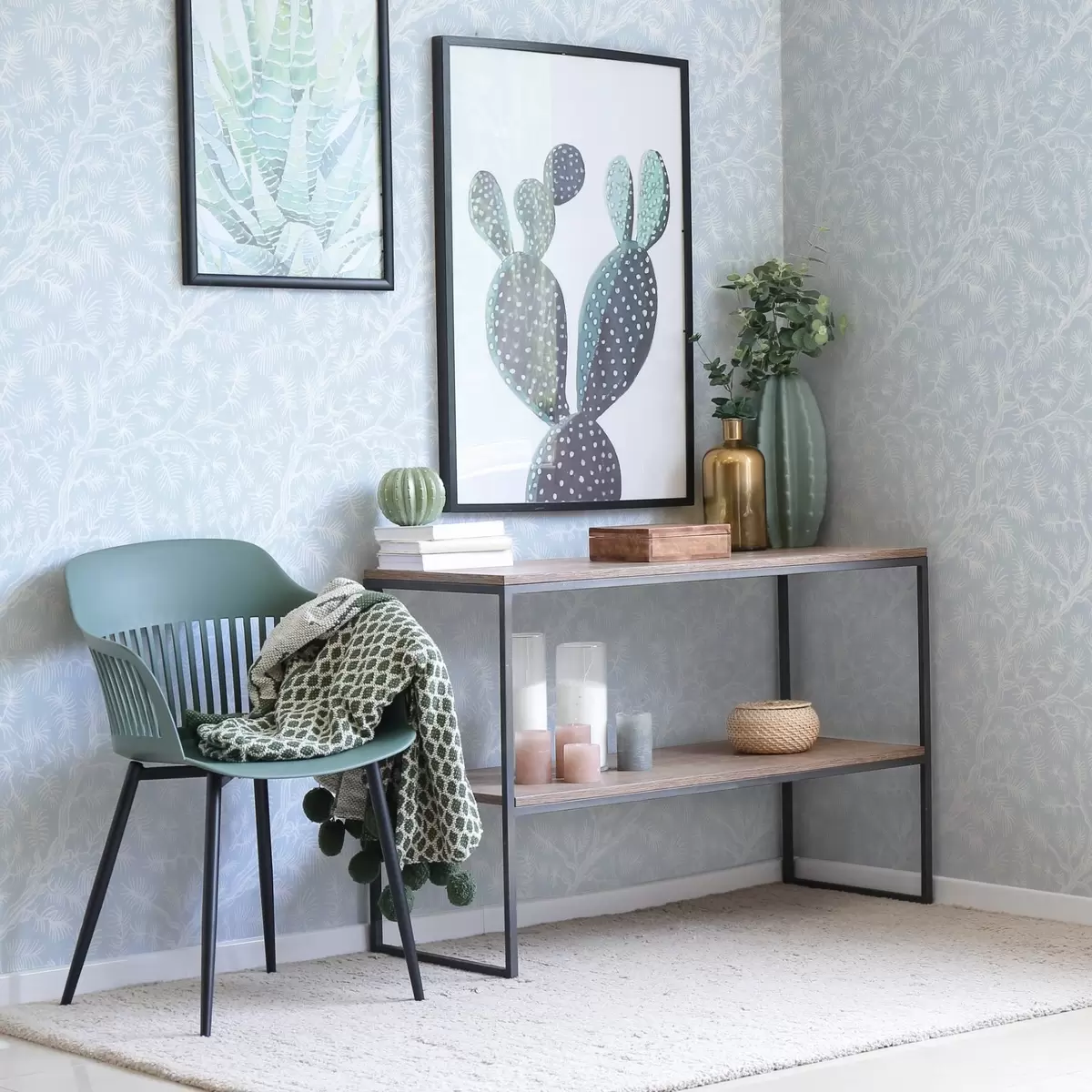 Позадина Борове гране у светлим тоновима на плавој позадини a00838