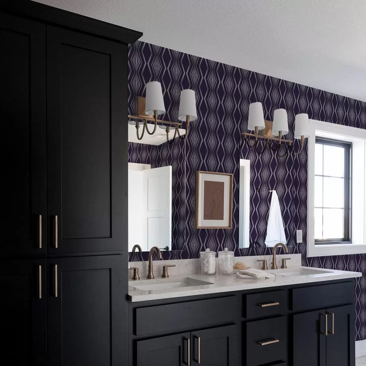 Позадина Богата љубичаста позадина са дијамантима и сивим цик-цак линијама a00974v1