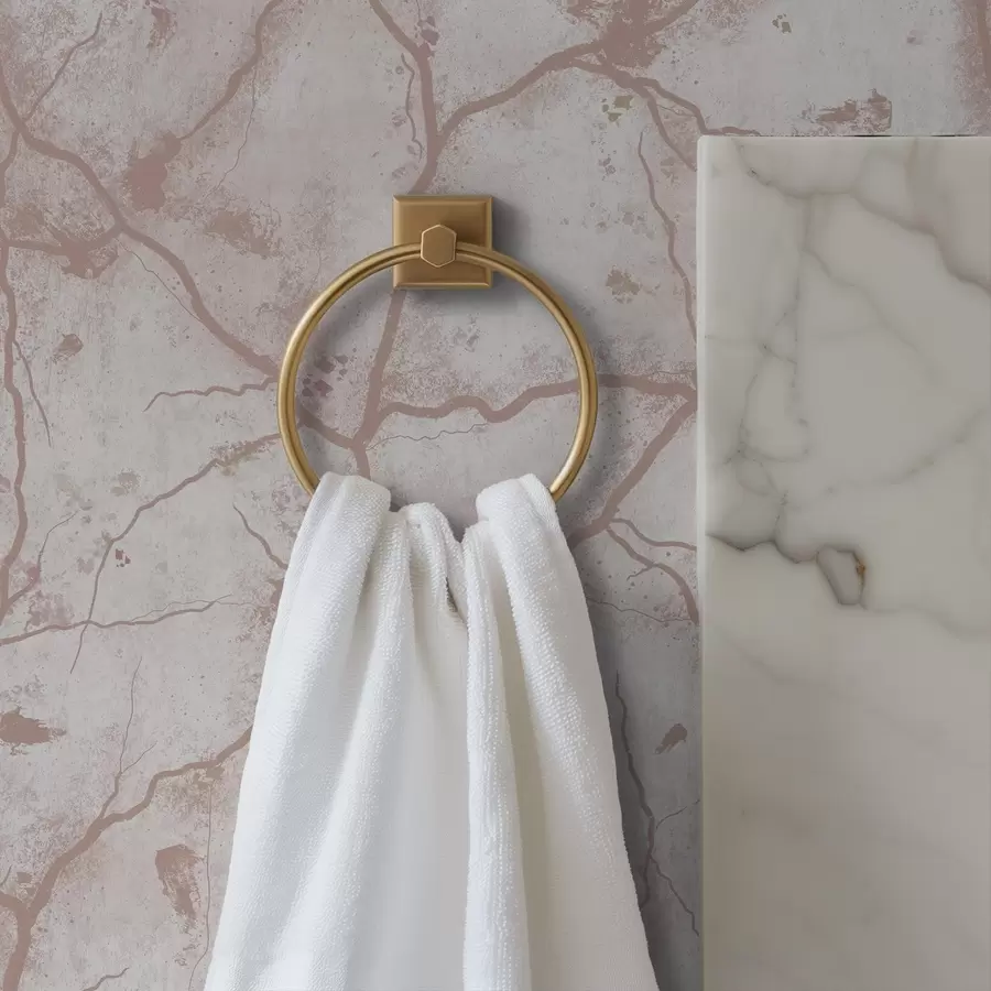 wall murals Светли бетон са чипком ружичастих пукотина и мрља a00987