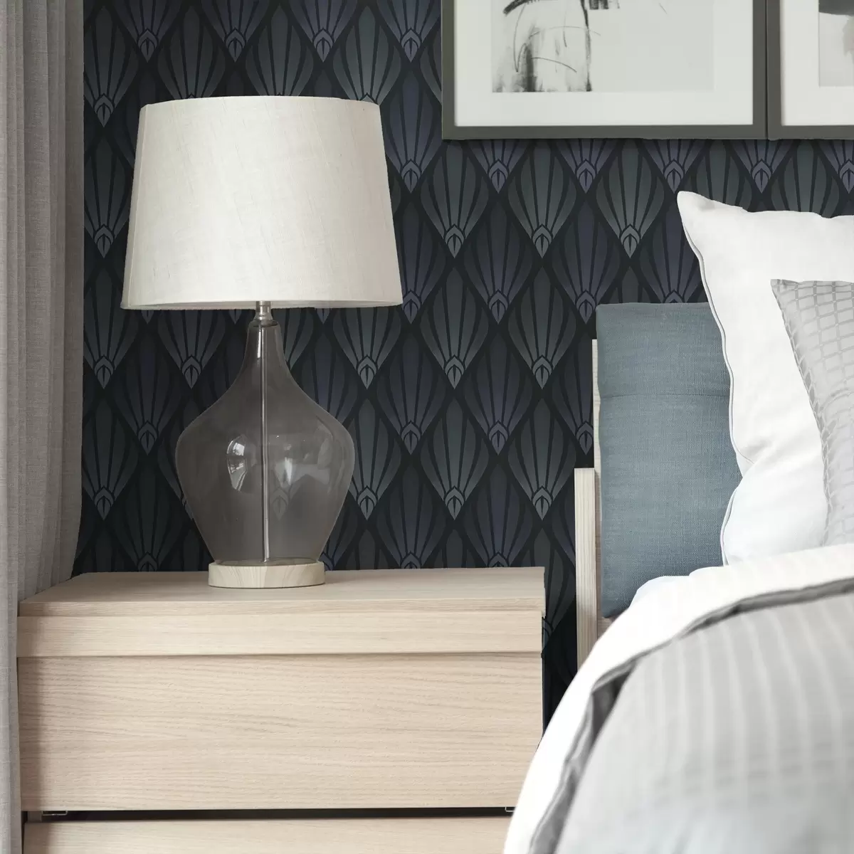 Позадина Хладни плаво-сиви Арт Деко са лепезастим облицима a01064v3