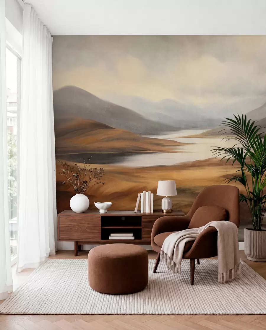 wall murals Текстурирани пејзаж, језеро окружено брдима и планинама под облачним небом са сувом травом w09756