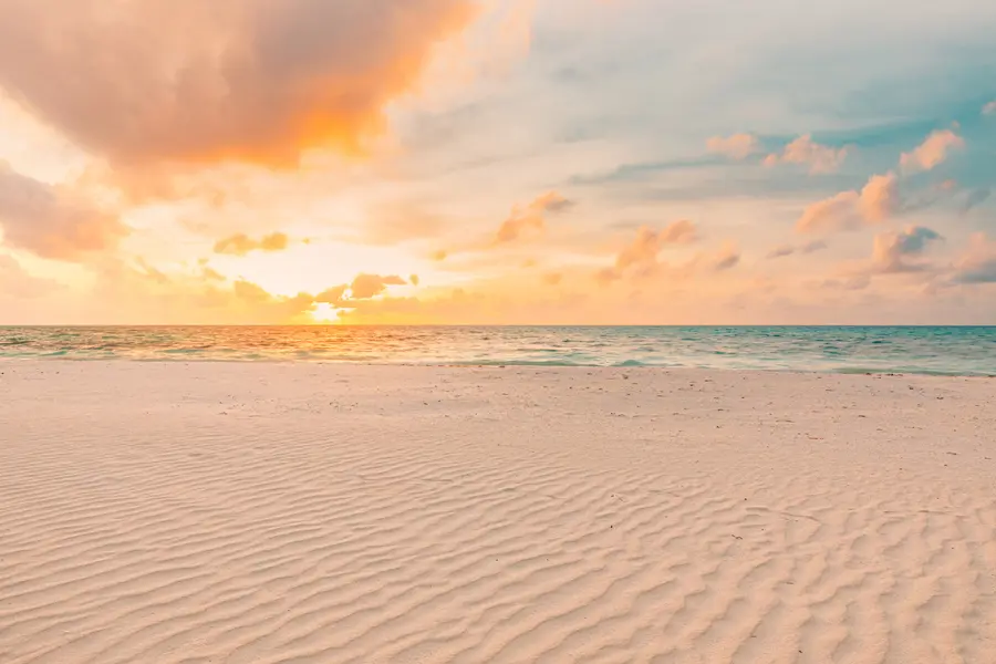 wall murals Плажа са белим песком, море и таласи u97894